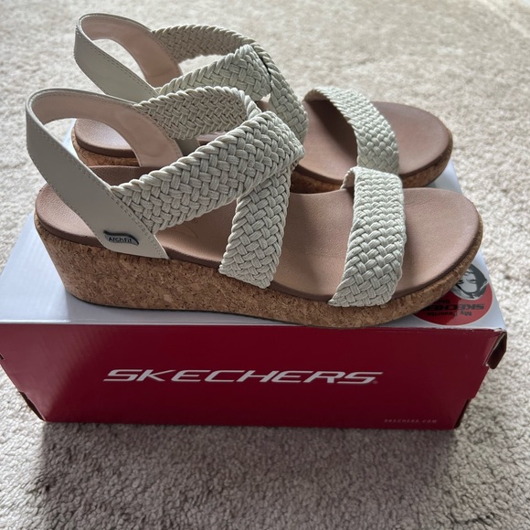 Skechers Arch Fit Beverlee-Love Sparks-Natural sandal, women’s size 8 - Picture 6 of 6